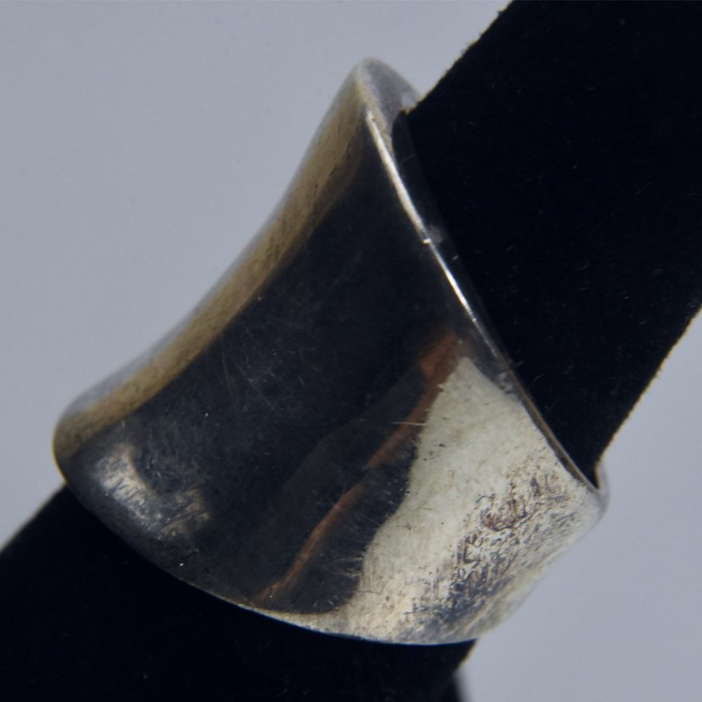 .999 Solid Silver Saddleback Ring - Size 6 - image 6